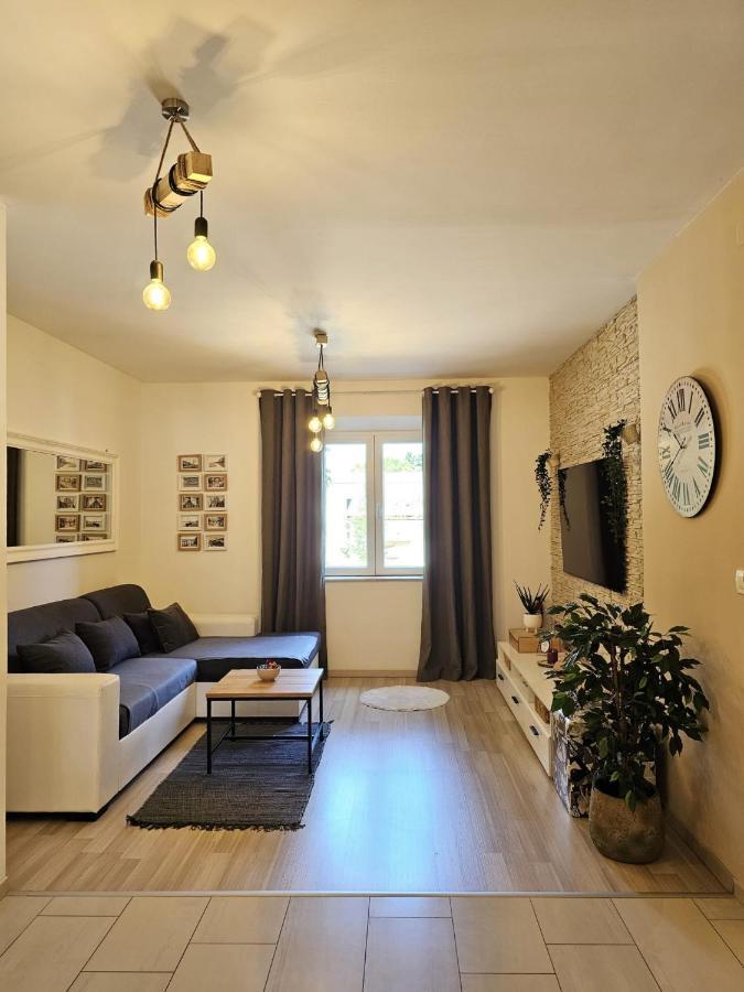 Apartment Lux Zadar Exteriör bild